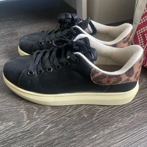 Fashion sneakers